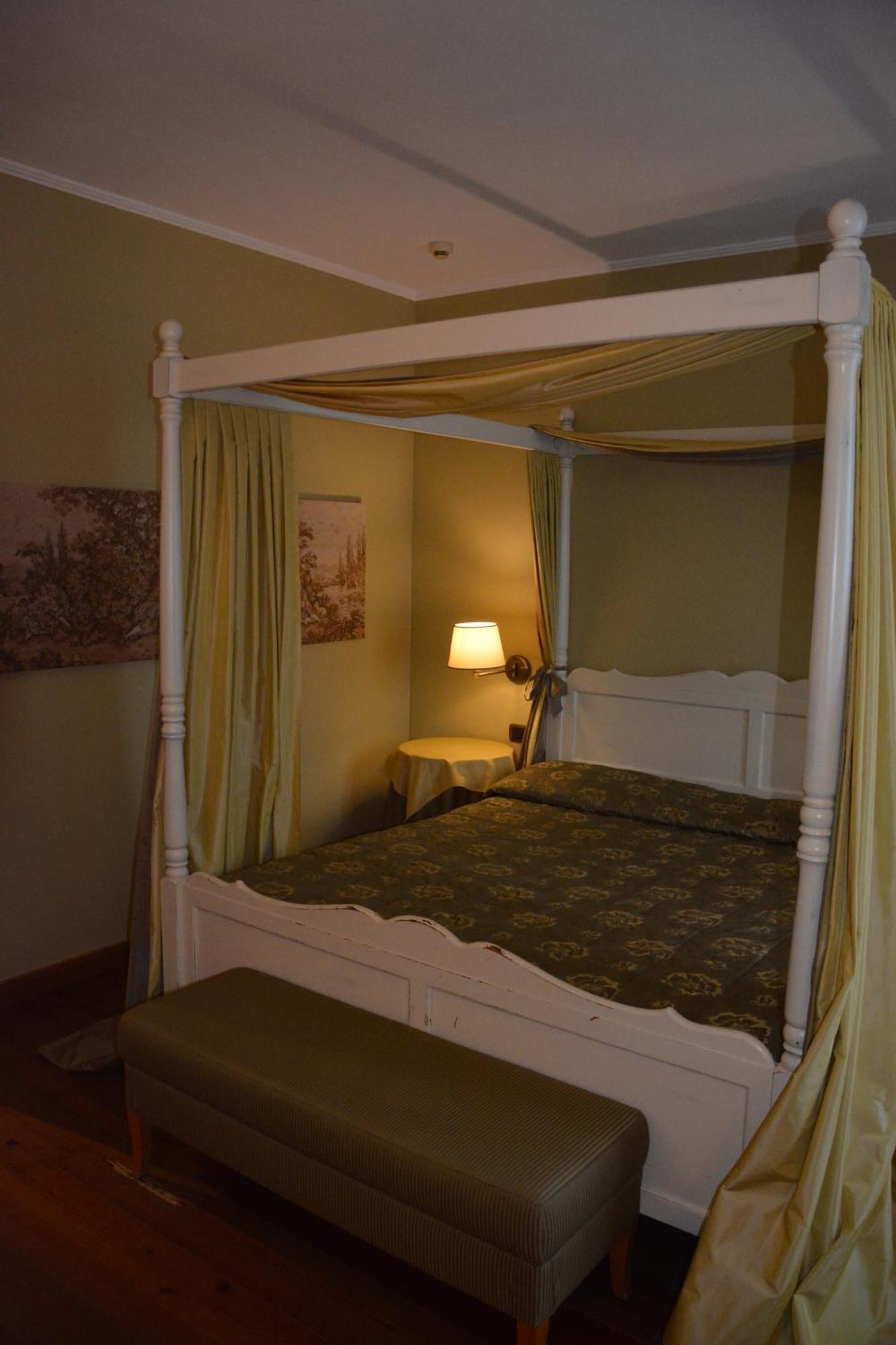 Romantic Hotel Furno San Francesco al Campo Exterior photo