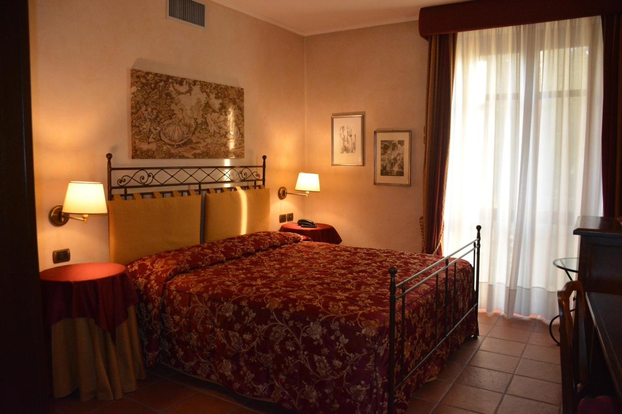 Romantic Hotel Furno San Francesco al Campo Exterior photo