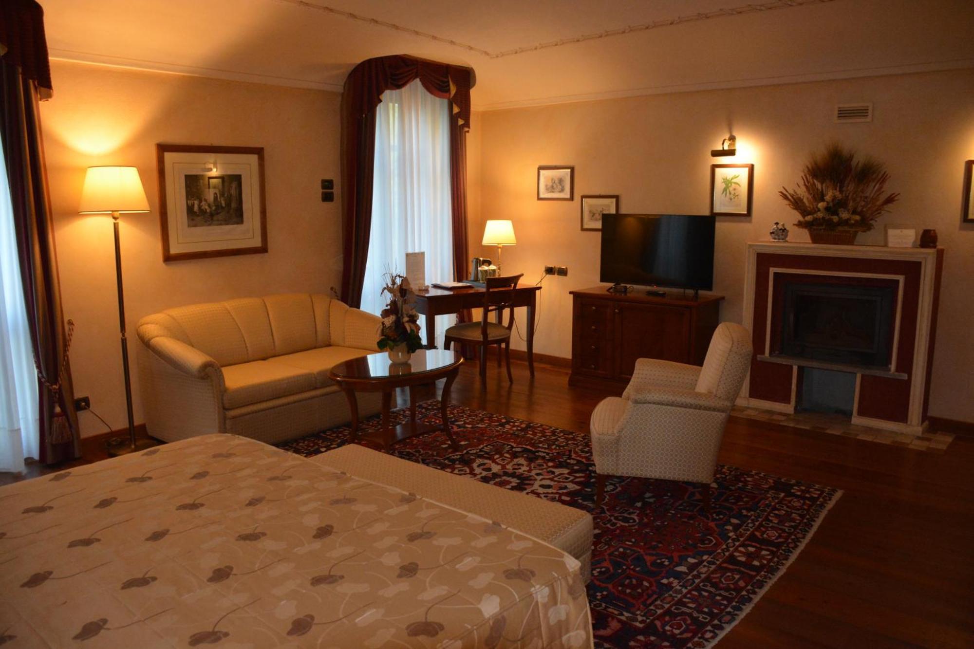 Romantic Hotel Furno San Francesco al Campo Exterior photo